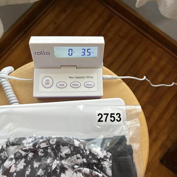 Lululemon Running Shorts Womens 4 Black White Floral Lined Zip Pocket Split Hem - Picture 8 of 8